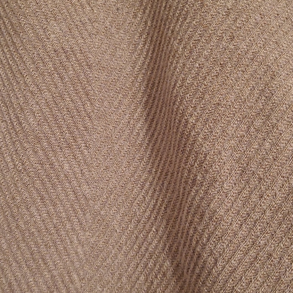 Shirt - Picture 2 of 2